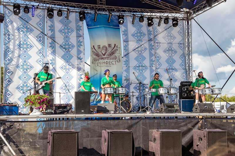 19 08 11 gelon fest01