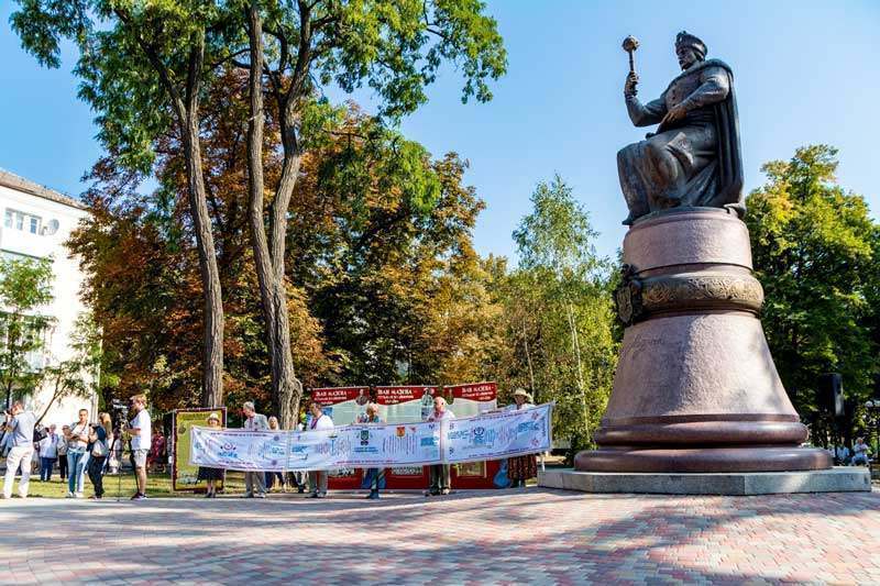 19 08 24 nezalejnist06