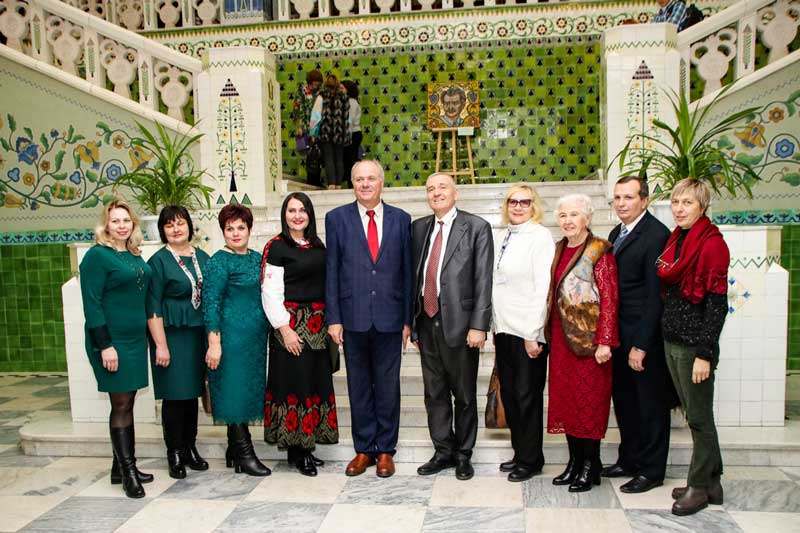 19 11 25 ethno seminar01