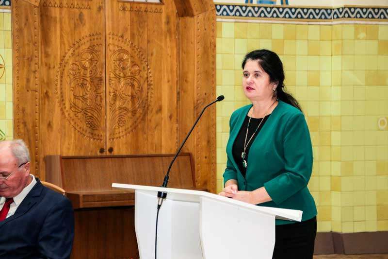 19 11 25 ethno seminar01