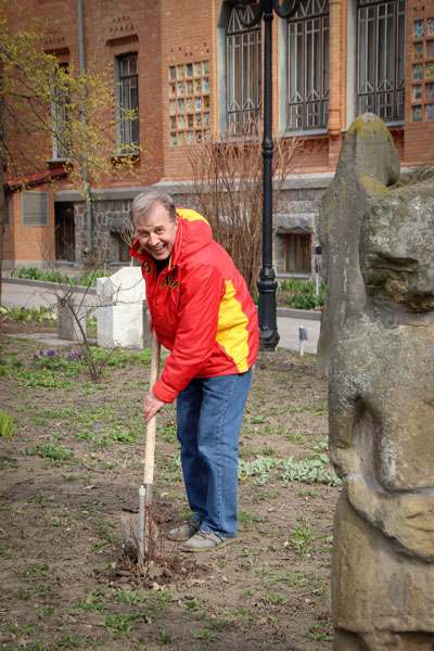 21 04 12 prybaranya01