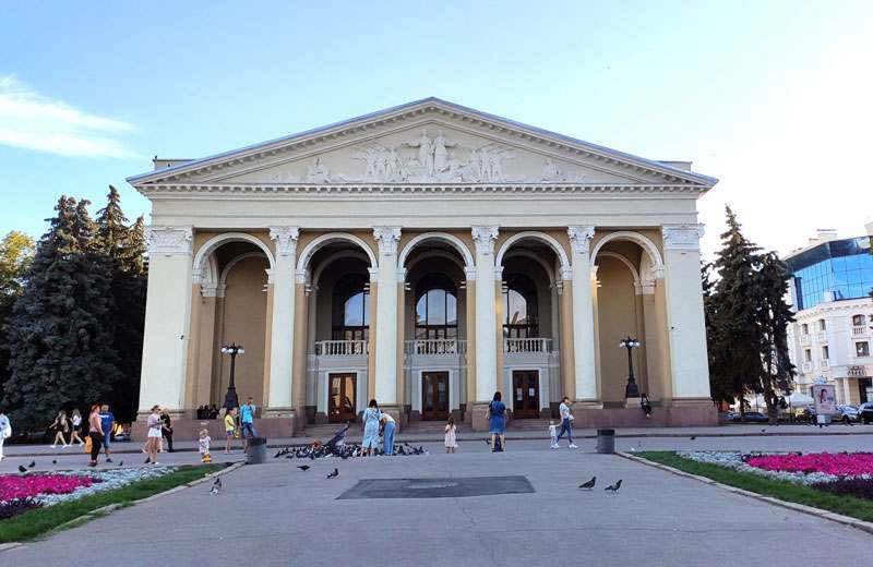 21 05 01 teatr01