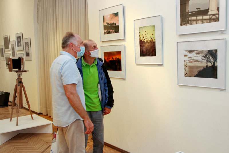 21 06 15 fotovystavka12