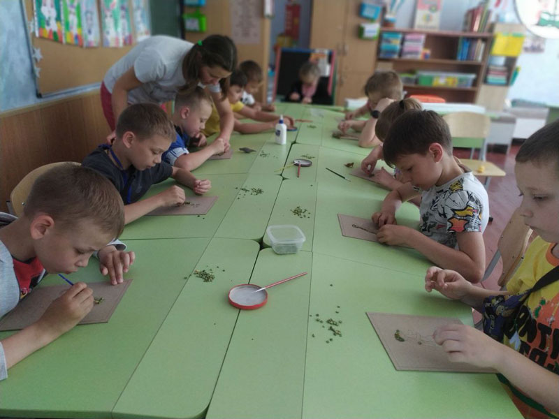 23 06 09 dynozavria01