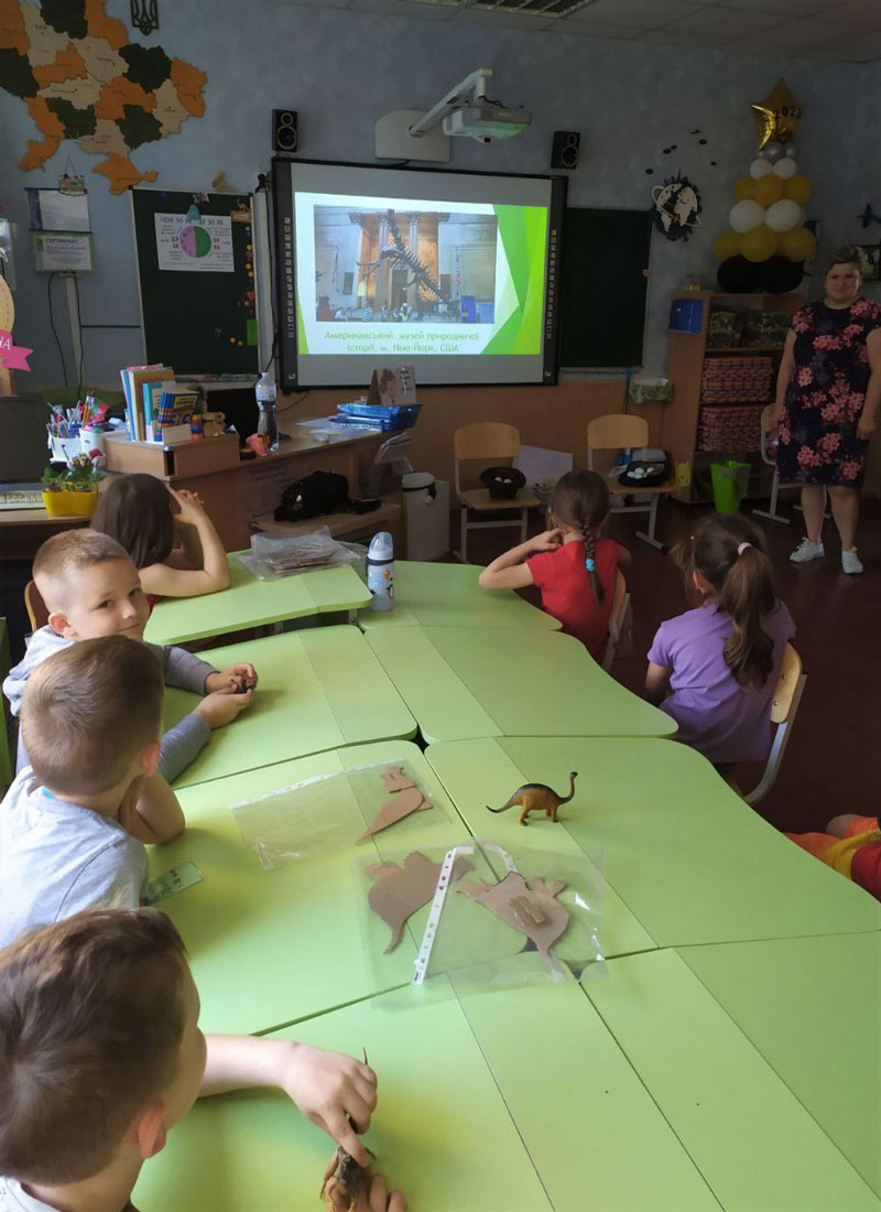 23 06 09 dynozavria01