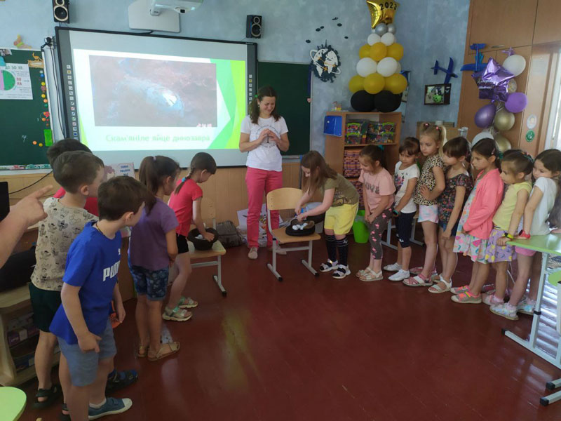 23 06 09 dynozavria01