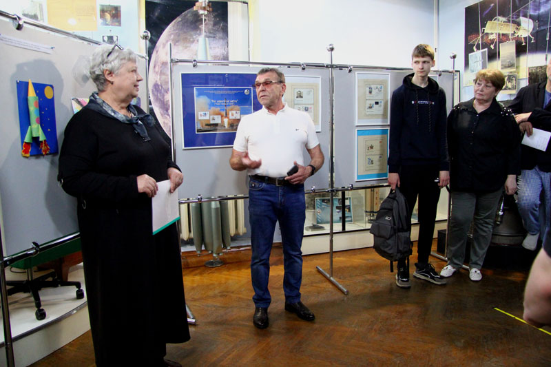24 04 11 vystavka01