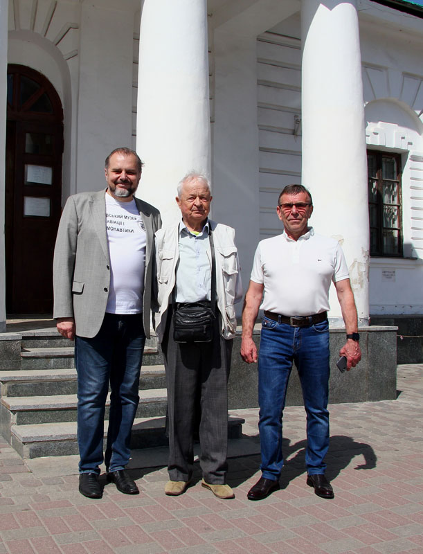 24 04 11 vystavka01