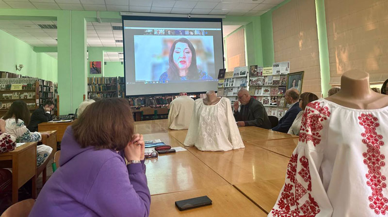 24 04 23 arheo vyshyvka01