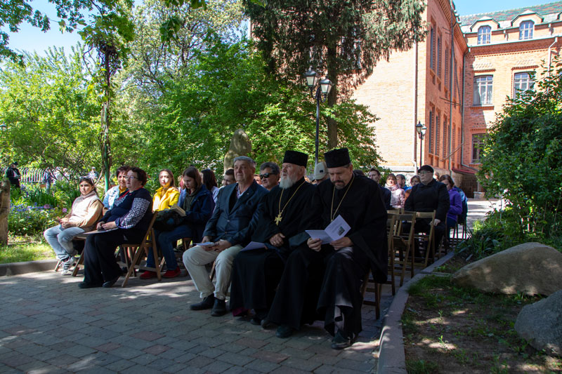 24 05 10 pelt chytanya01