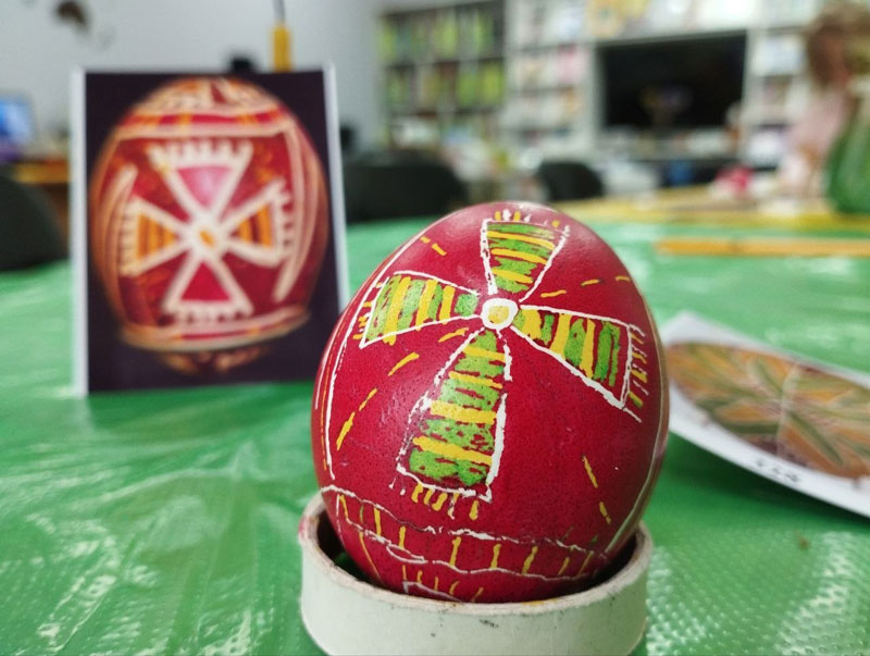 26 03 28 pysanka01