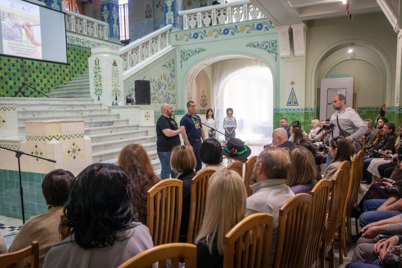 photo 5276387398269399715 y